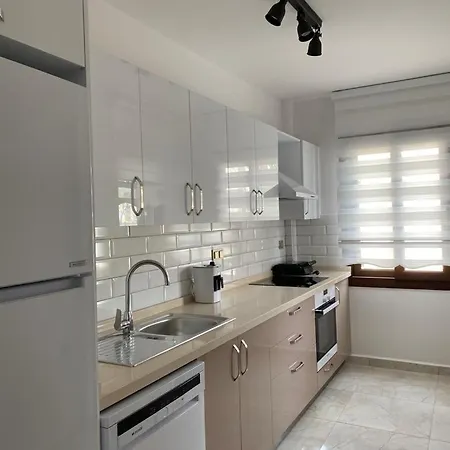 Central Apartment 10 Min To Marmaris Public Beach Apartament